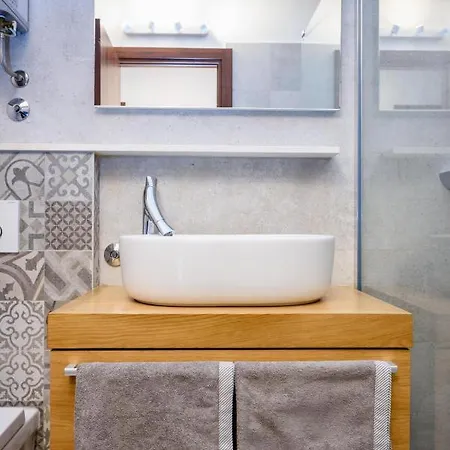 Luxury Ariston *