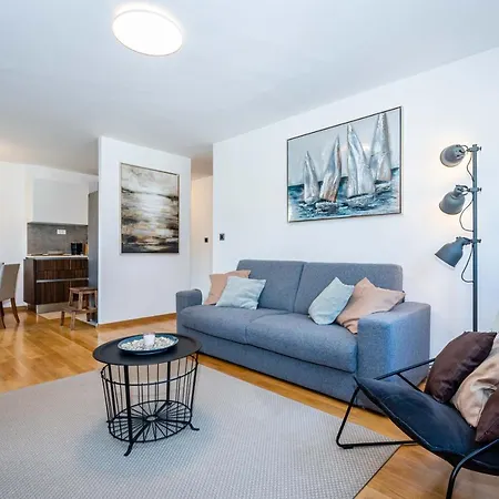 Luxury Ariston Apartment *