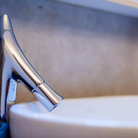 Luxury Ariston *