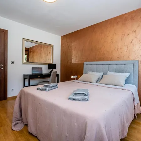 Luxury Ariston *